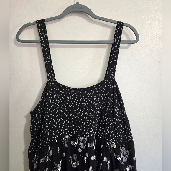 Terra and Sky Maxi Dress - Picture 5 of 8